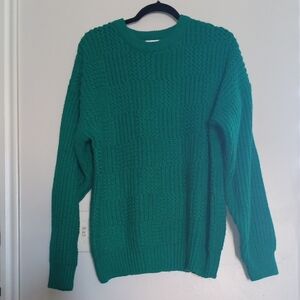 Emerald Green Crewneck Sweater with Ribbed Knit. #125